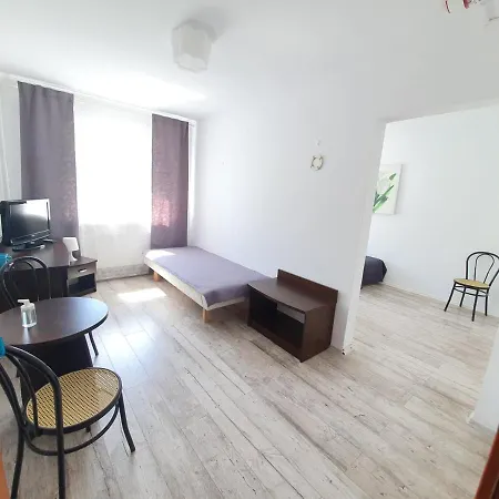 Marbela ウストカ