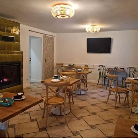 Marbela ベッド・アンド・ブレックファスト